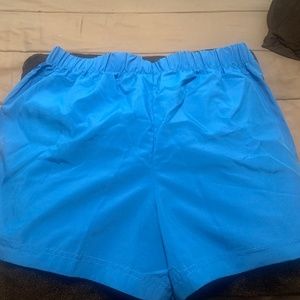 Running shorts